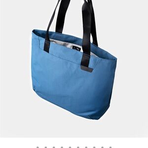 NWT Alpaka Elements Tote - blue